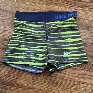Nike Pro